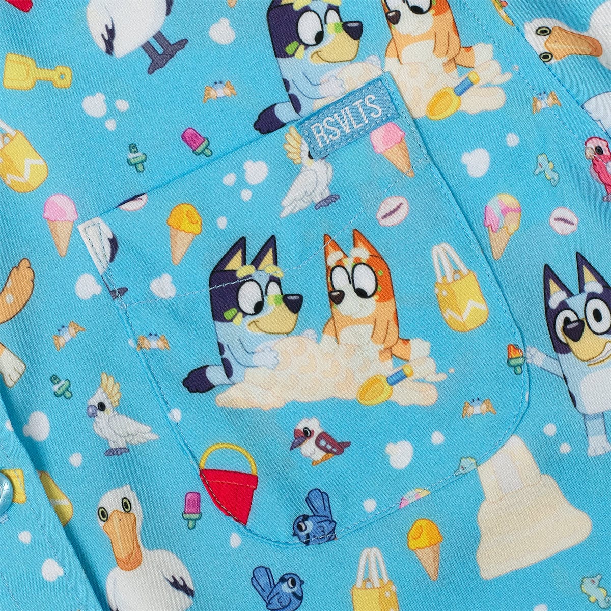 Bluey "Beach Day" – Youth KUNUFLEX Short Sleeve Shirt - Image 2