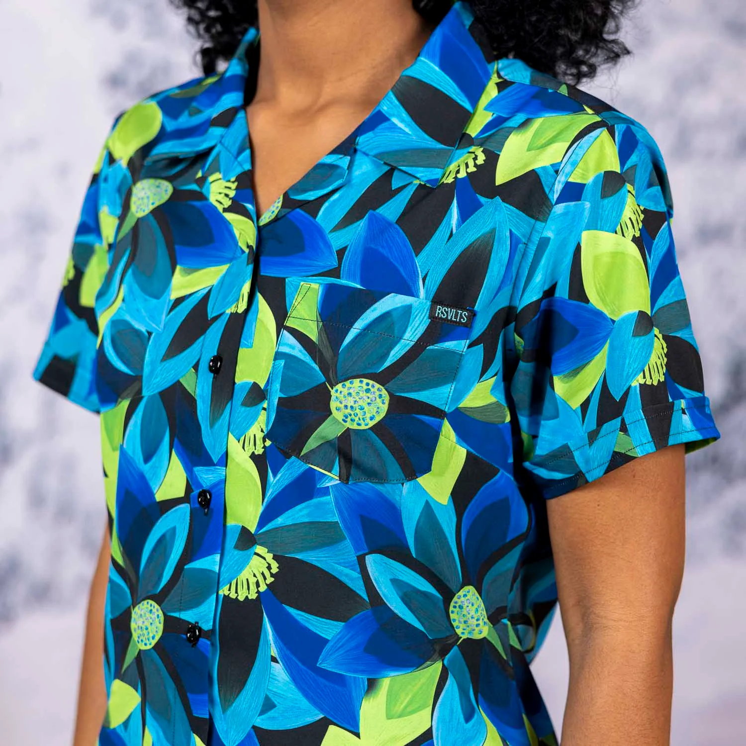 Green & Blume – Women's KUNUFLEX Short Sleeve Shirt - Image 3