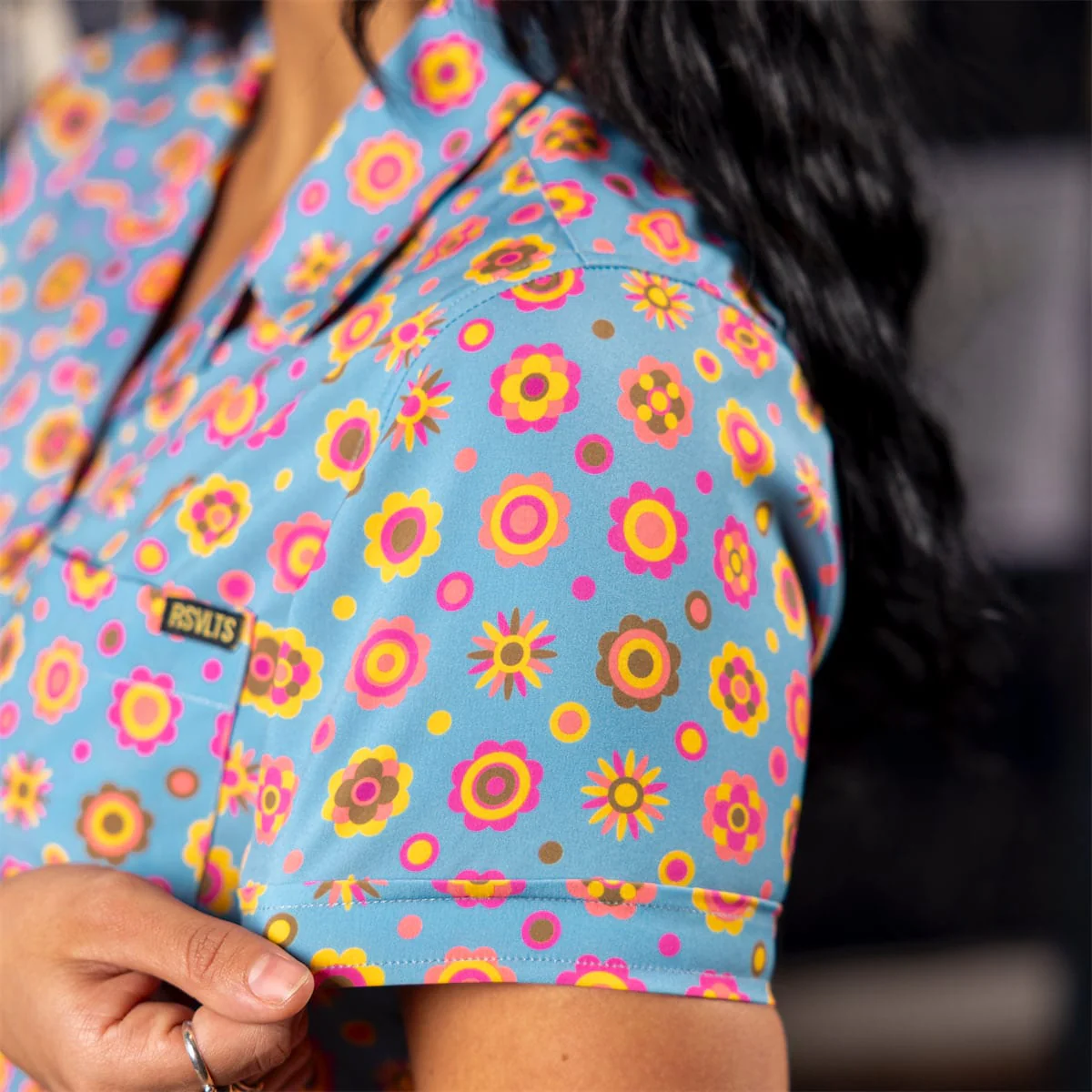 ‘70s Retro "Flower Ballad" – Women's KUNUFLEX Short Sleeve Shirt - Image 5