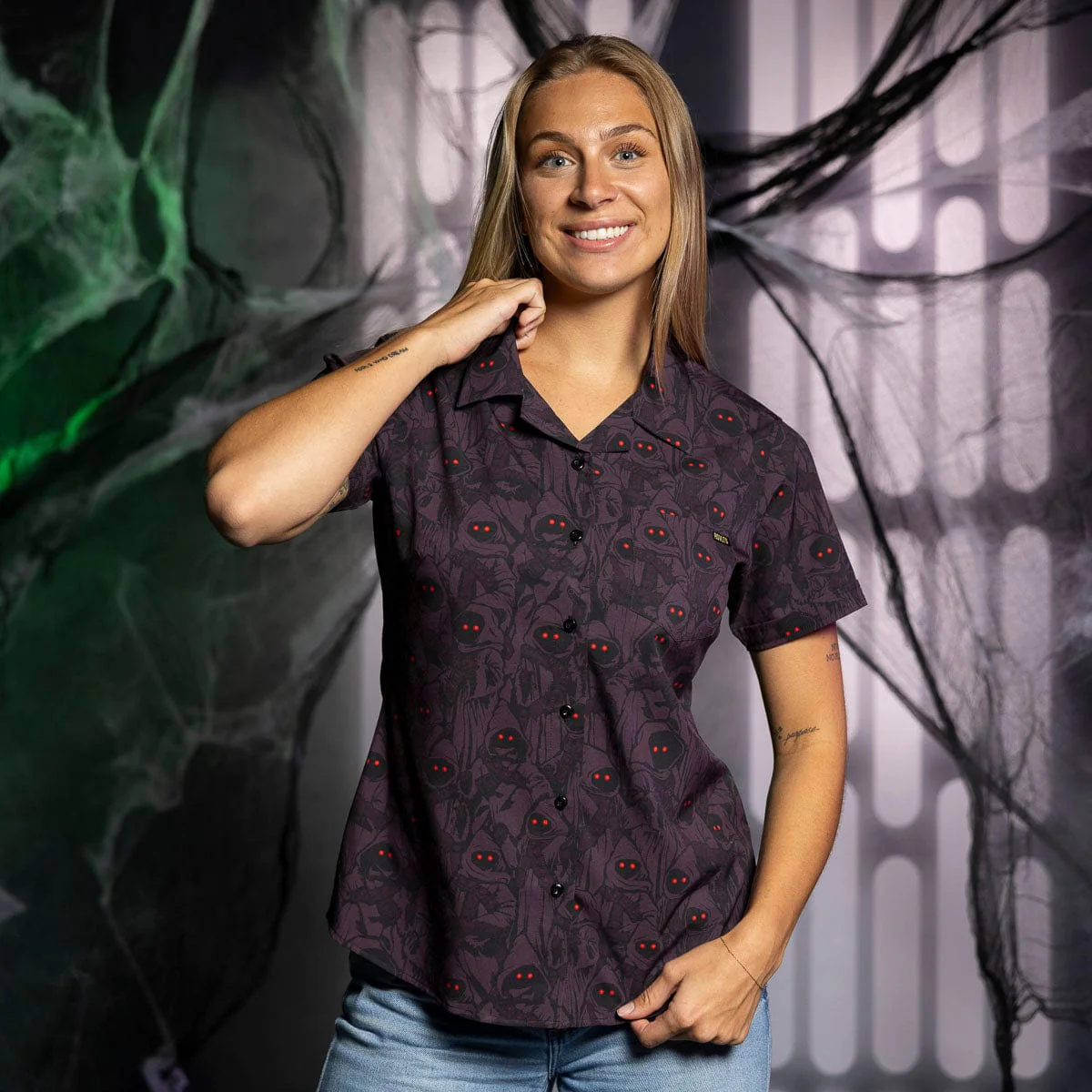Star Wars™ "Offworld Watchers" – Women's KUNUFLEX Short Sleeve Shirt